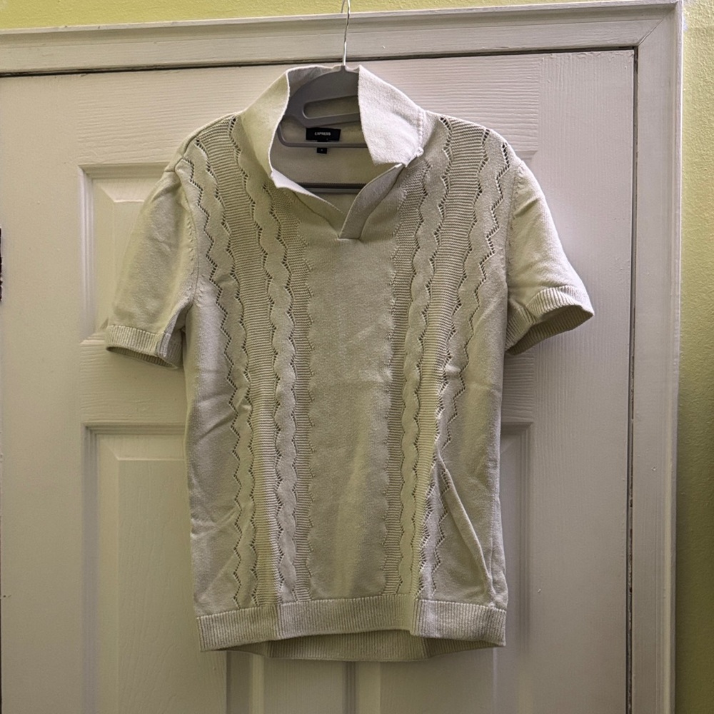MEN’s Express Light Green Knitted Sweater Top size SMALL (36-38)